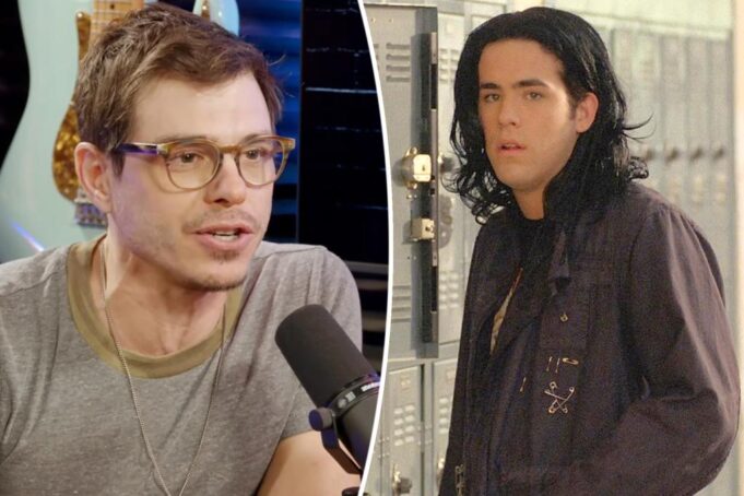 Мэтью Лоуренс утверждает, что у Райана Рейнольдса были проблемы с номинированной на Оскар экипаж на съемочной площадке: «Не то, что мы наняли вас, чтобы сделать»