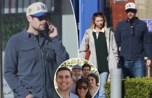 Сына Роба Райнера Джейка видели впервые после ужасных убийств отца и мамы