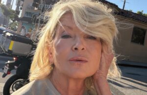 84-летняя Марта Стюарт нарушает молчание по поводу слухов о пластической хирургии: «Это правда»