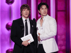 Звезды «Жаркого соперничества» Хадсон Уильямс и Коннор Сторри шутят о том, что толпа видит их обнаженными