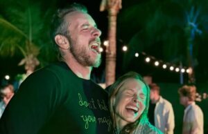 Дэкс Шепард и Кристен Белл в 2026 году устроят уютное свидание и еще больше звездных снимков