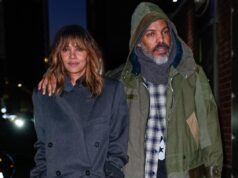 Холли Берри собирается на уютную прогулку по Нью-Йорку с бойфрендом Ван Хантом, поскольку в отчете говорится, что она не торопится выходить замуж