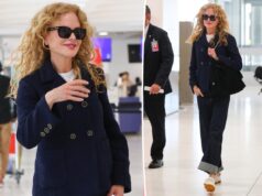 Николь Кидман сочетает естественные кудри и индивидуальный образ от Chanel в аэропорту Сиднея.