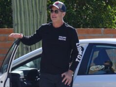 Брат Саванны Гатри приходит в дом сестры Энни впервые после исчезновения мамы Нэнси.