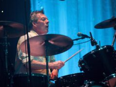 Барабанщик The Pogues Эндрю Ранкен умер в возрасте 72 лет